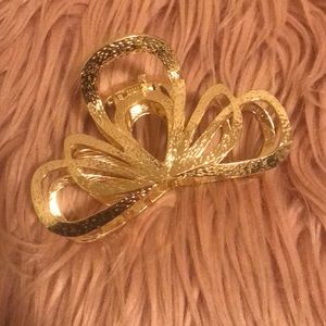 Gold hair claw